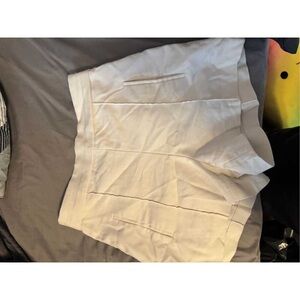Zara Women's Cream Cargo Shorts
